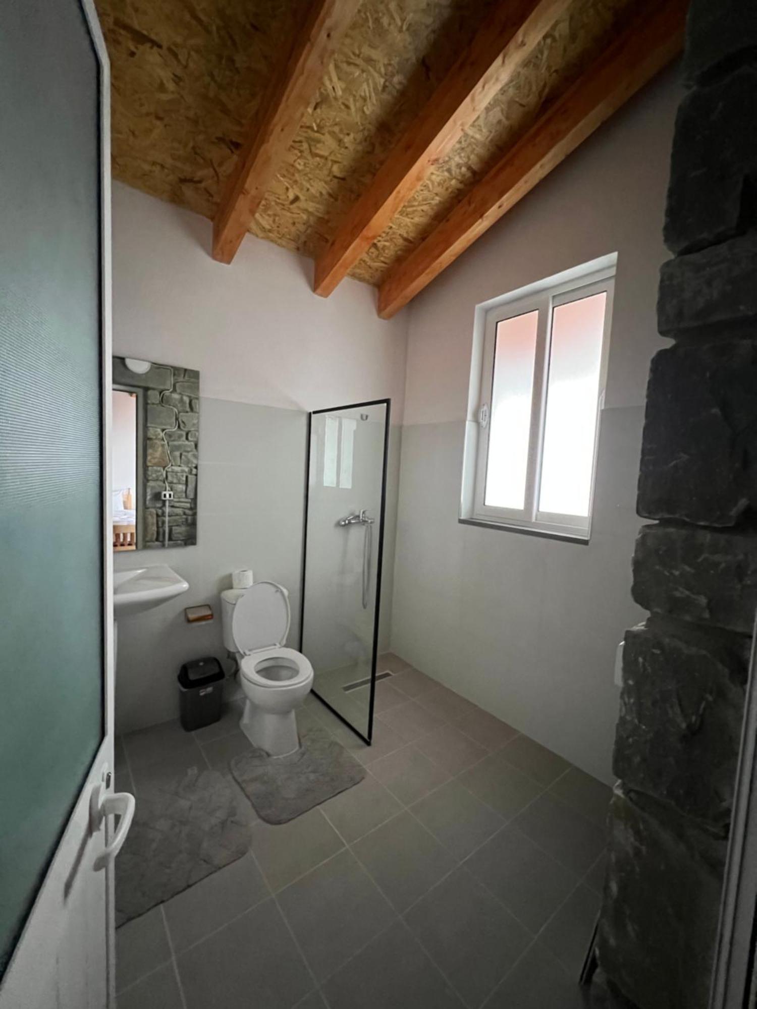 Xhaferri Guesthouse Zhaban Esterno foto