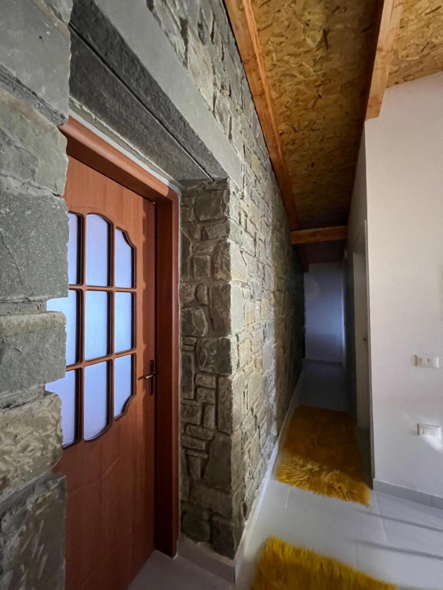 Xhaferri Guesthouse Zhaban Esterno foto