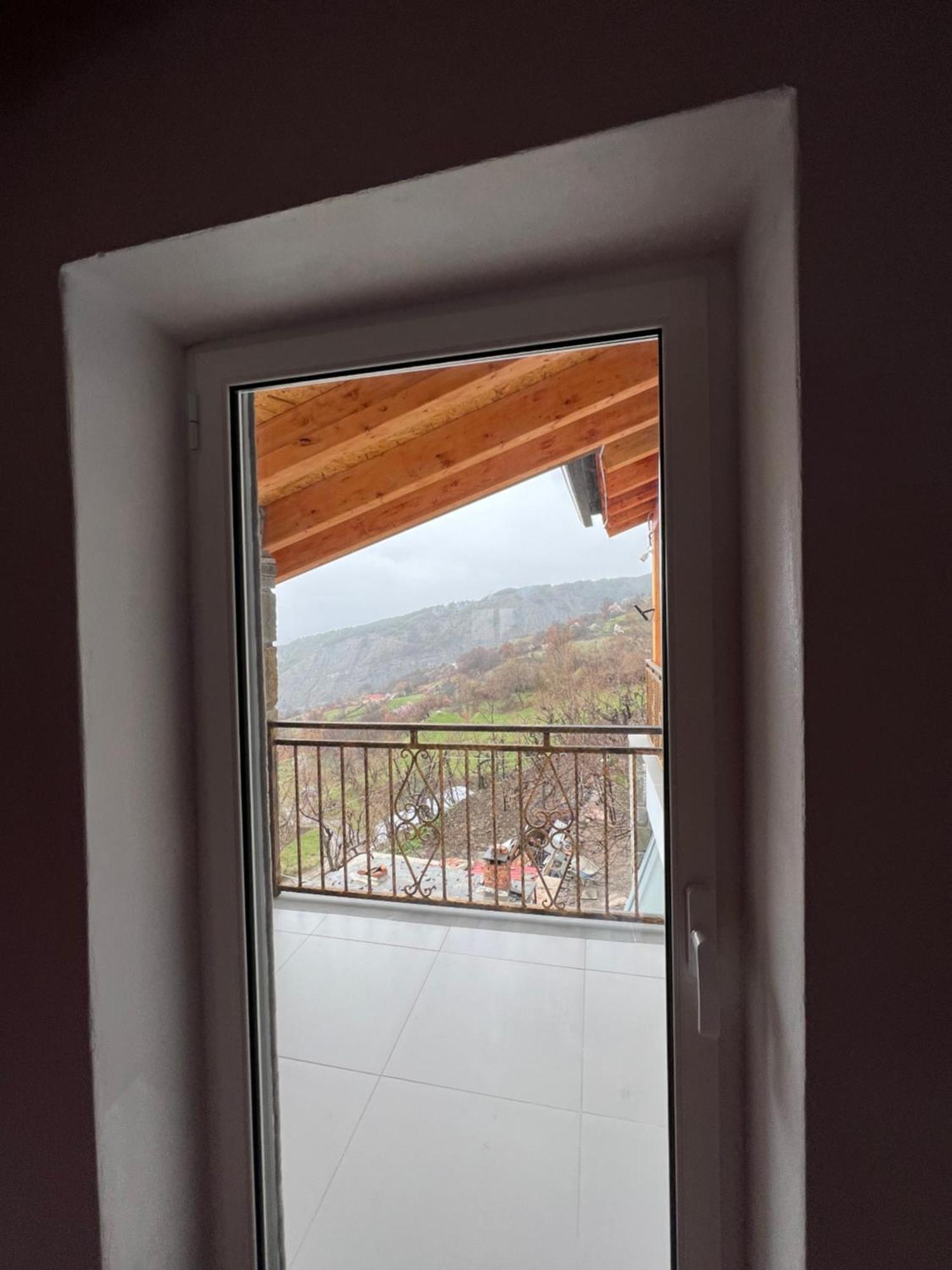 Xhaferri Guesthouse Zhaban Esterno foto