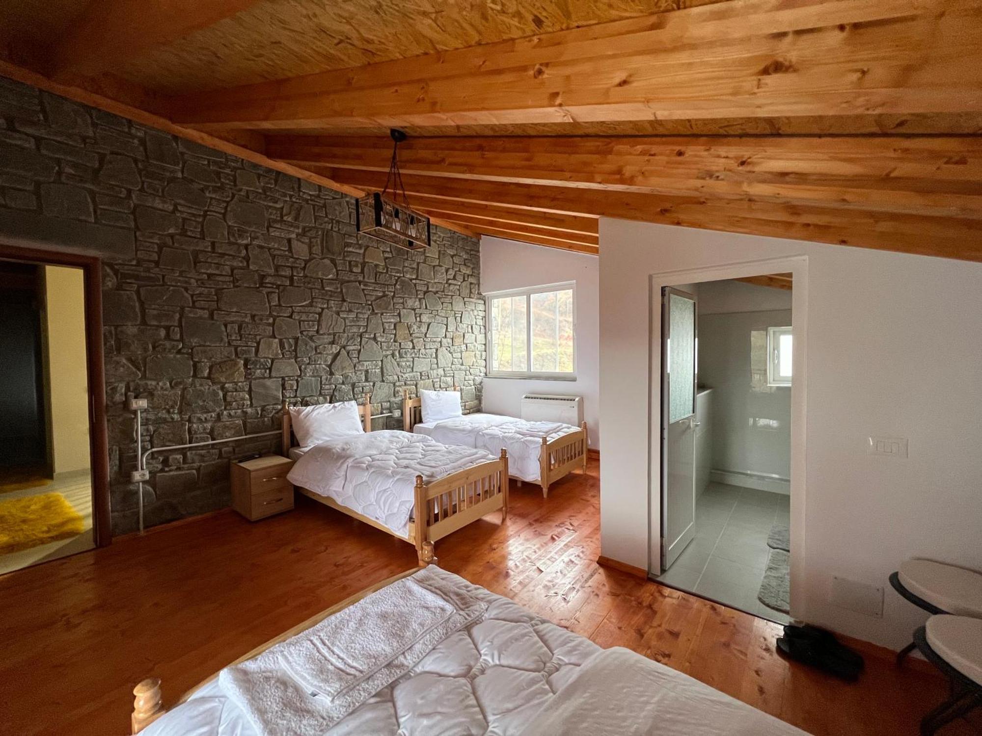 Xhaferri Guesthouse Zhaban Esterno foto